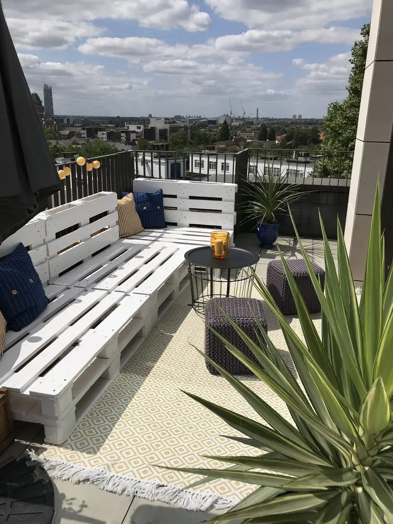 Terrace seating overlooking Ladbroke Grove